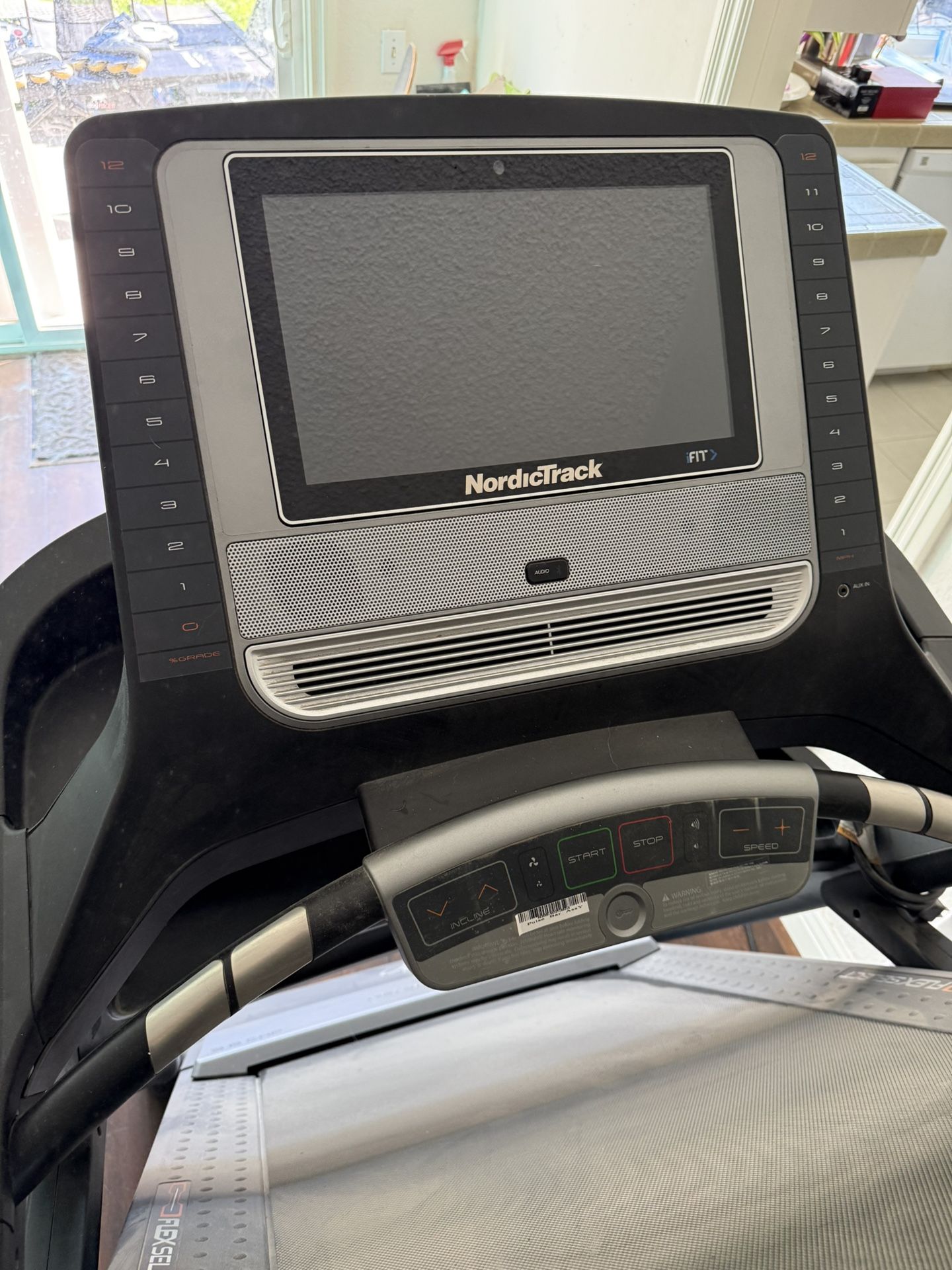 NordicTrack T 9.5 S Treadmill – Barely Used, Excellent Condition!
