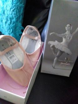 Girls ballet slippers
