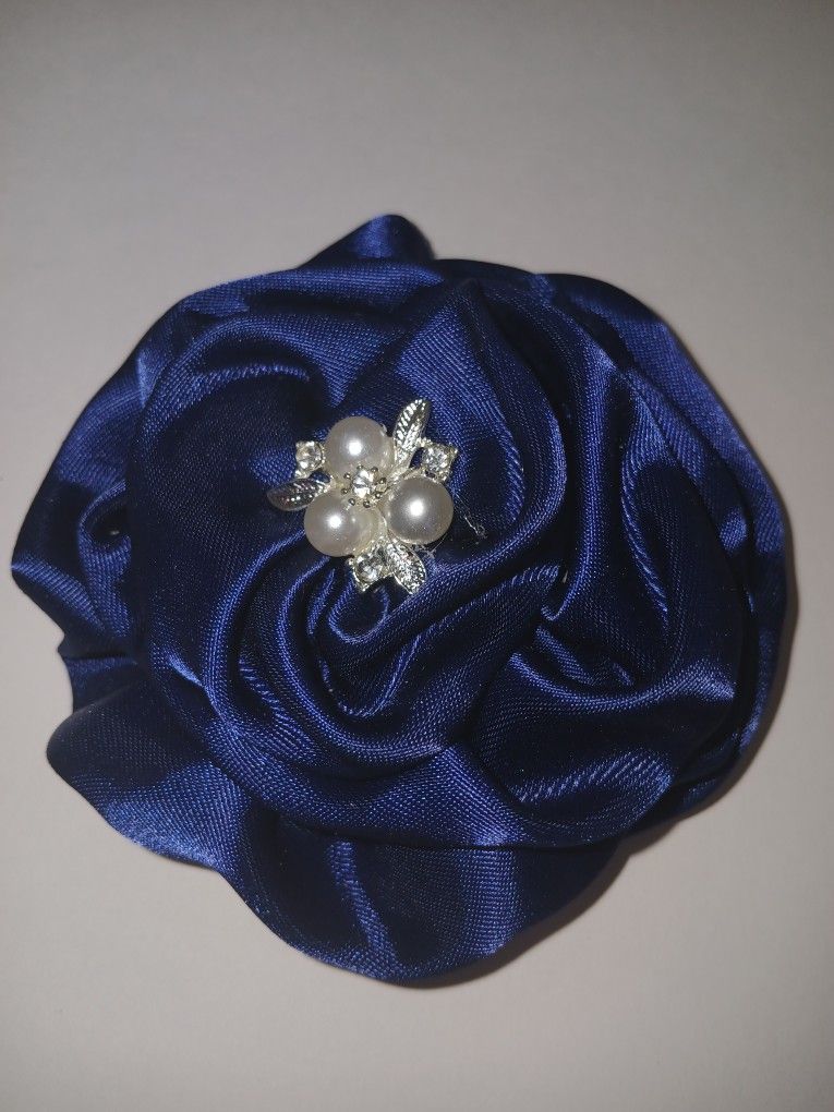 Eternal Flowers Brooch Pin