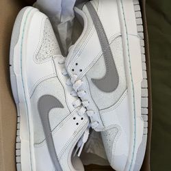 Men’s Nike Dunks