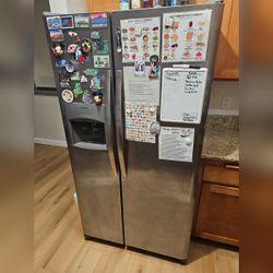 Frigidaire Stainless Steel Side-by-Side Refrigerator - Good - Los Angeles, CA