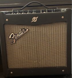 Fender Mustang I (V.2) 20-Watt Modeling Guitar Combo Amp.