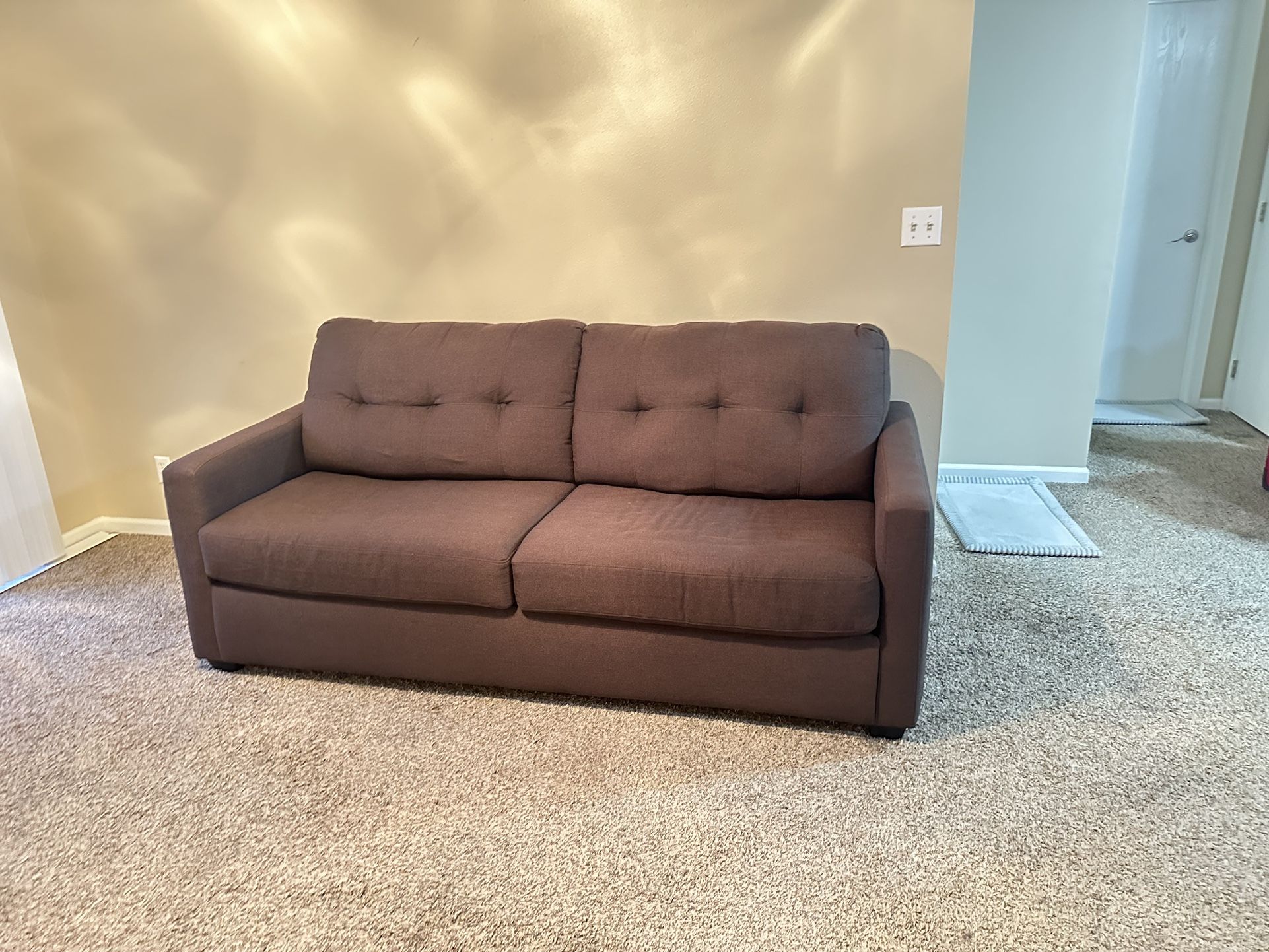 Sofa/couch Available for sale