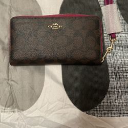 Coach Continental Wallet