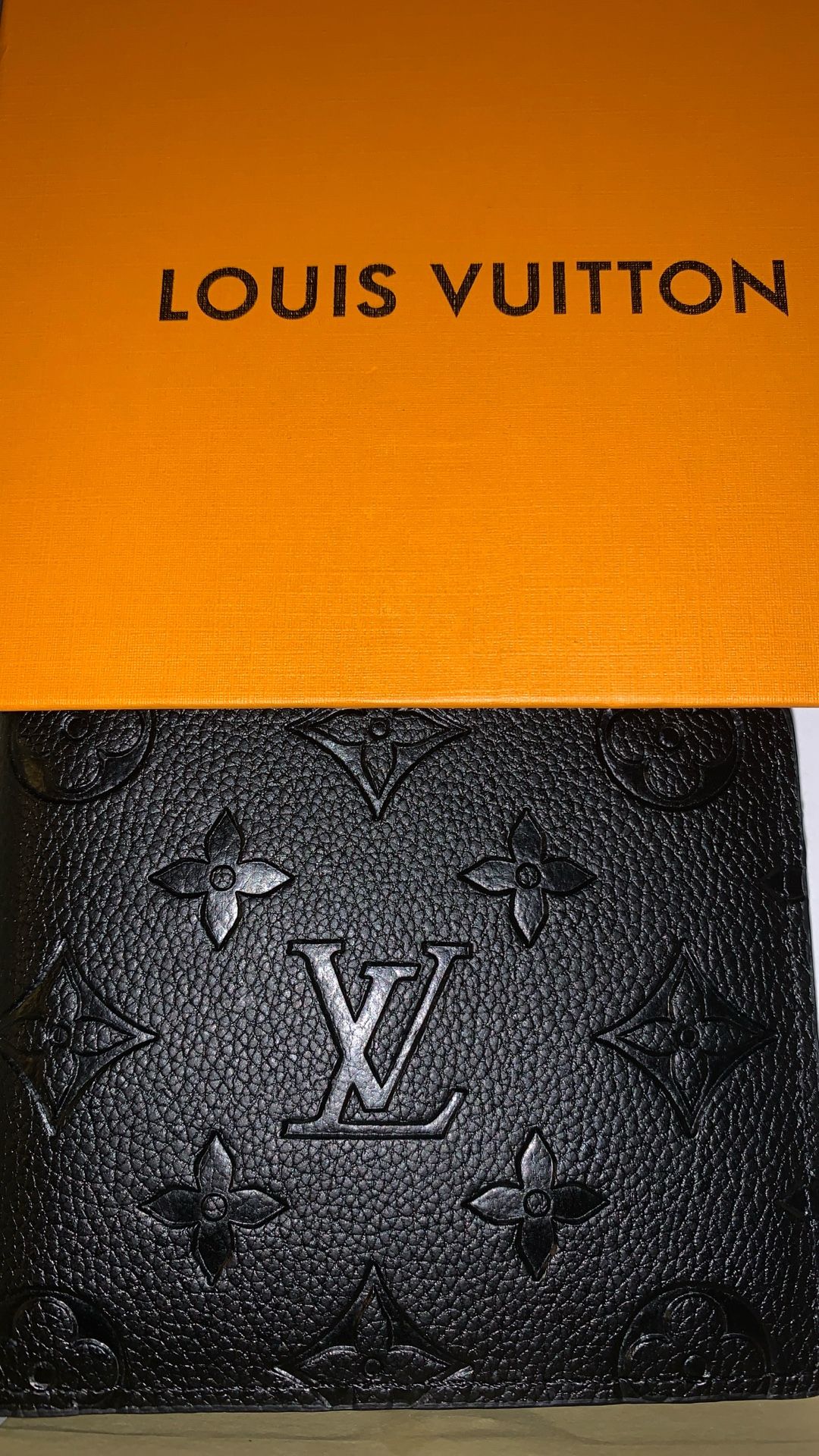 Louis Vuittion Wallet Leather