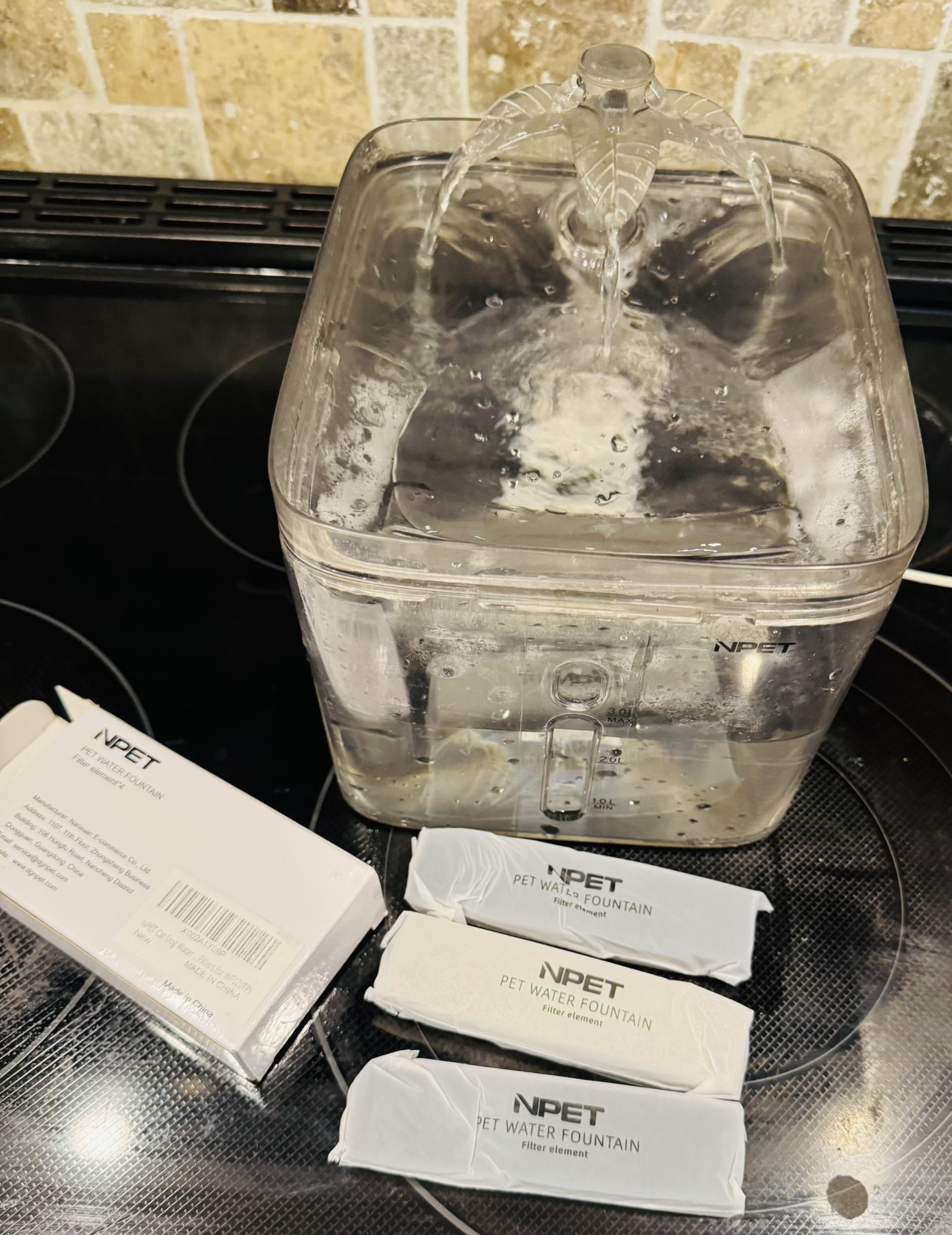 NPet Pet Cat Dog Water Fountain $15 - Comes with 4 New Filters  