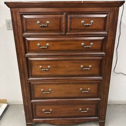 6 Drawer Wood Dresser