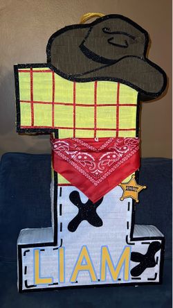 Woody sheriff Toy story theme piñata
