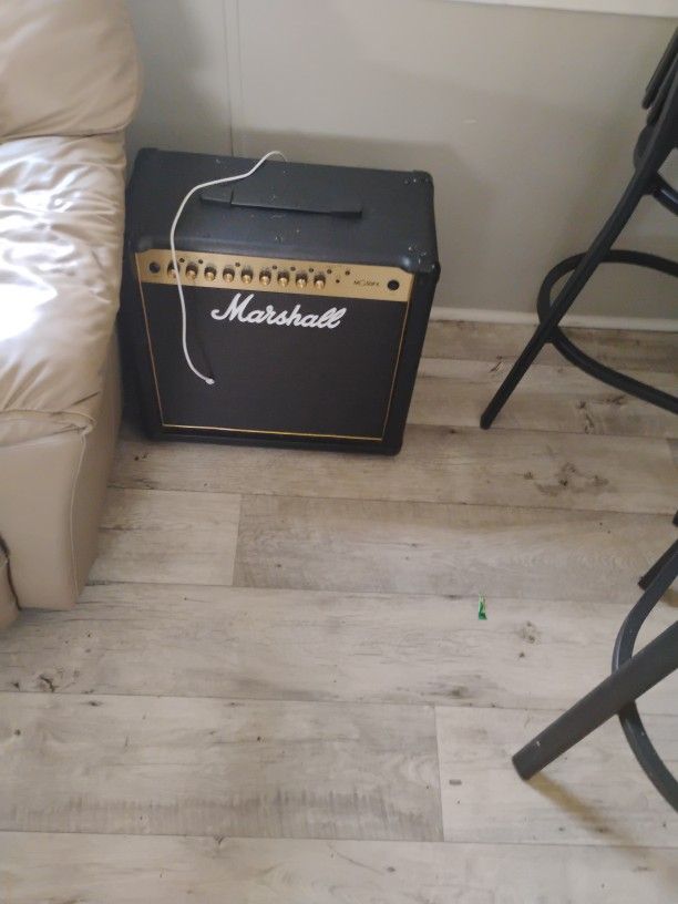Marshalls Guitar Amp