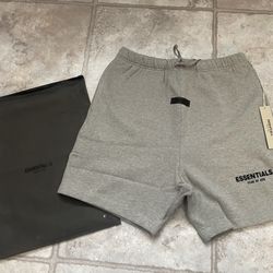 Fear of God Essentials Shorts Dark Oatmeal