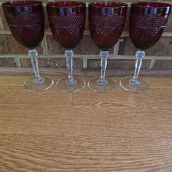 Ruby Red Luminarc Cristal D' Arques Durand Cmear Stemmed Water Goblets (Set of Four)