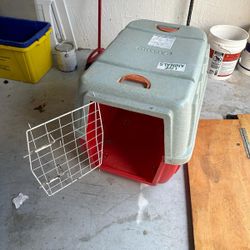 Large travel kennel for M/L dogs 