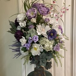 GORGEOUS  LARGE FLOWER  ARRANGEMENT