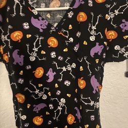 Holloween scrub top  XS