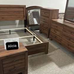 AP🎉 Millie Cherry Brown Panel Bedroom Set/ 4 PC Bed, Dresser, Mirror, Nightstand// Financing - Delivery 