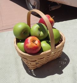 Basket of 12 Decorative Apples
