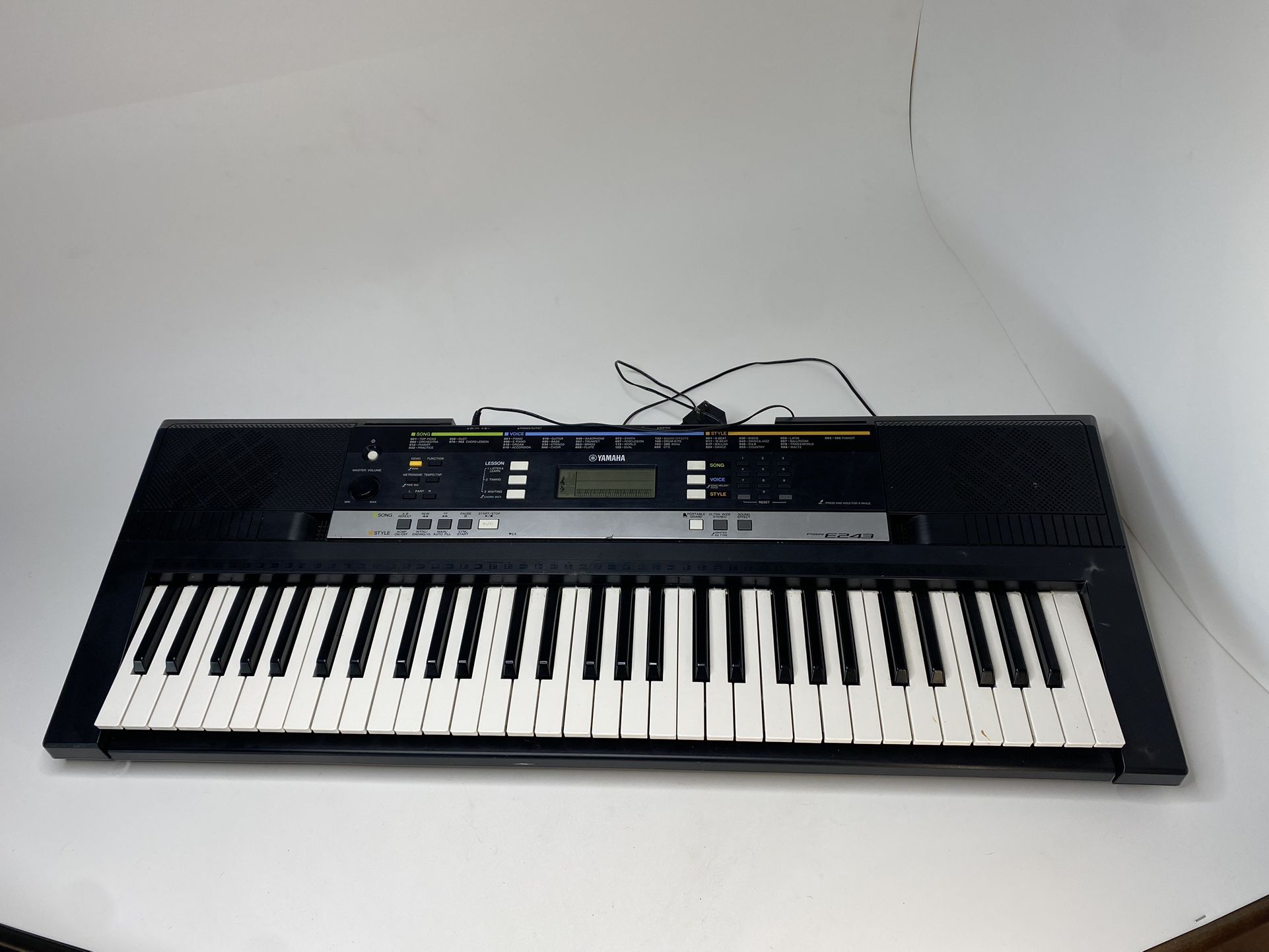 Yamaha PSR-E243 Electronic Digital Keyboard 61Key Portable Arranger 