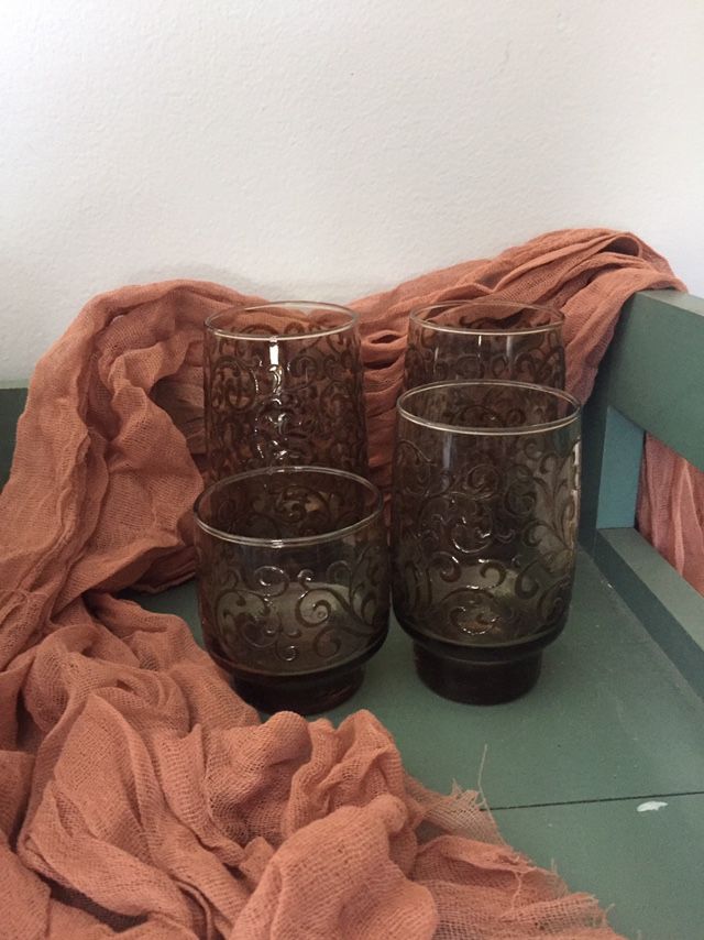 Full Set Glassware Vintage 