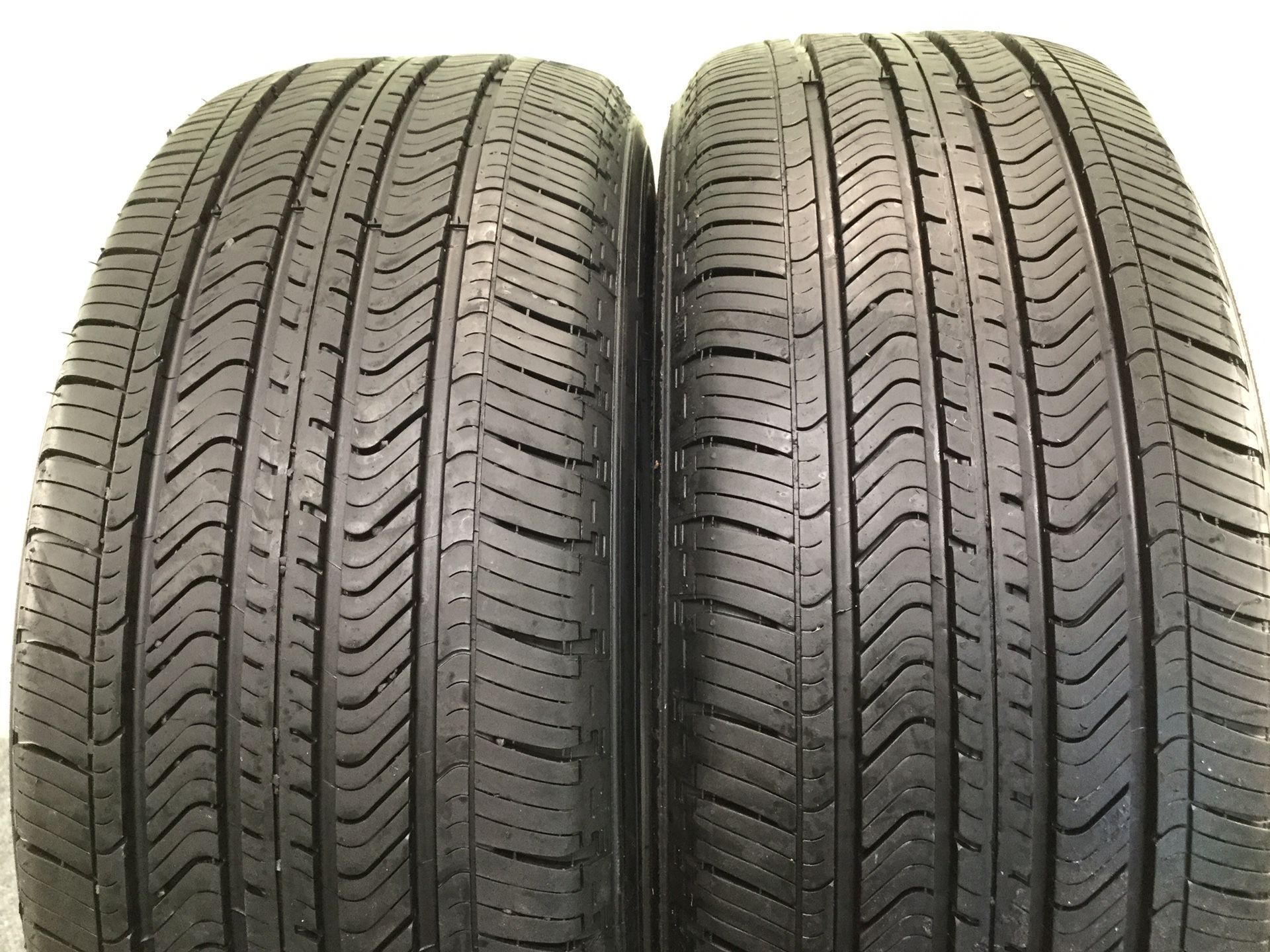 215/55/17 SET OF 2 USED TIRES MICHELIN PRIMACY MXV4 P215/55R17 93V
