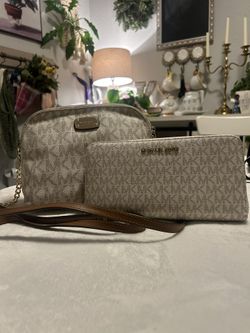 MK!! Cross Body & Hand Bag Bundle :D