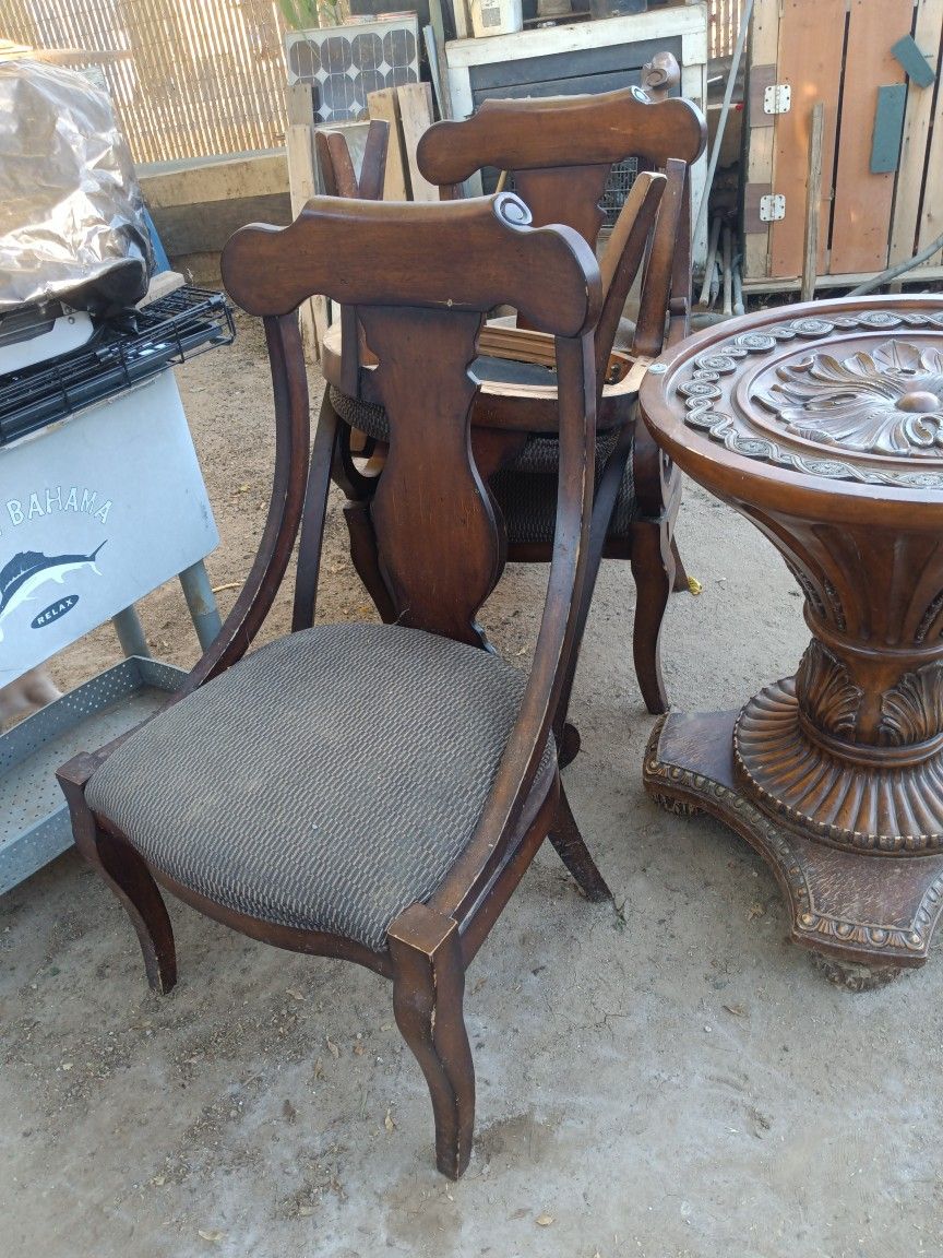 Free Comes With 3 Seats