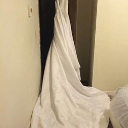 Wedding dress