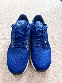 Men’s Nike Zoom Structure 22 Size 11.5