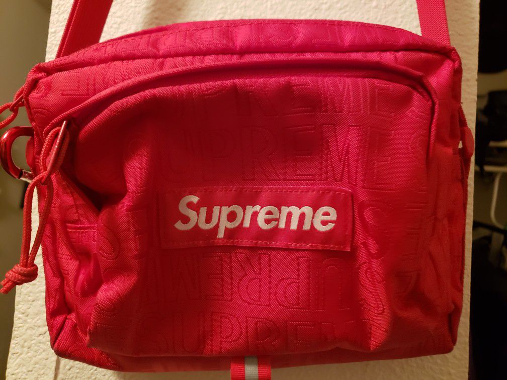 Supreme shoulder bag