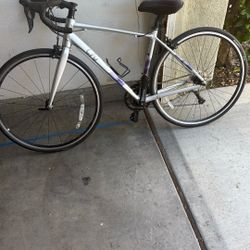 Small women’s Road Bike