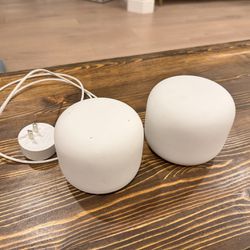 Google Nest WIFI Router and Point