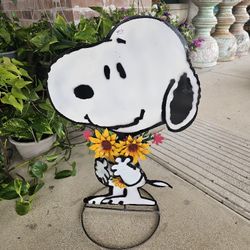 METAL SNOOPY DOG YARD ART. Pottery,  Talavera,  Clay Pots, Planters, Plants