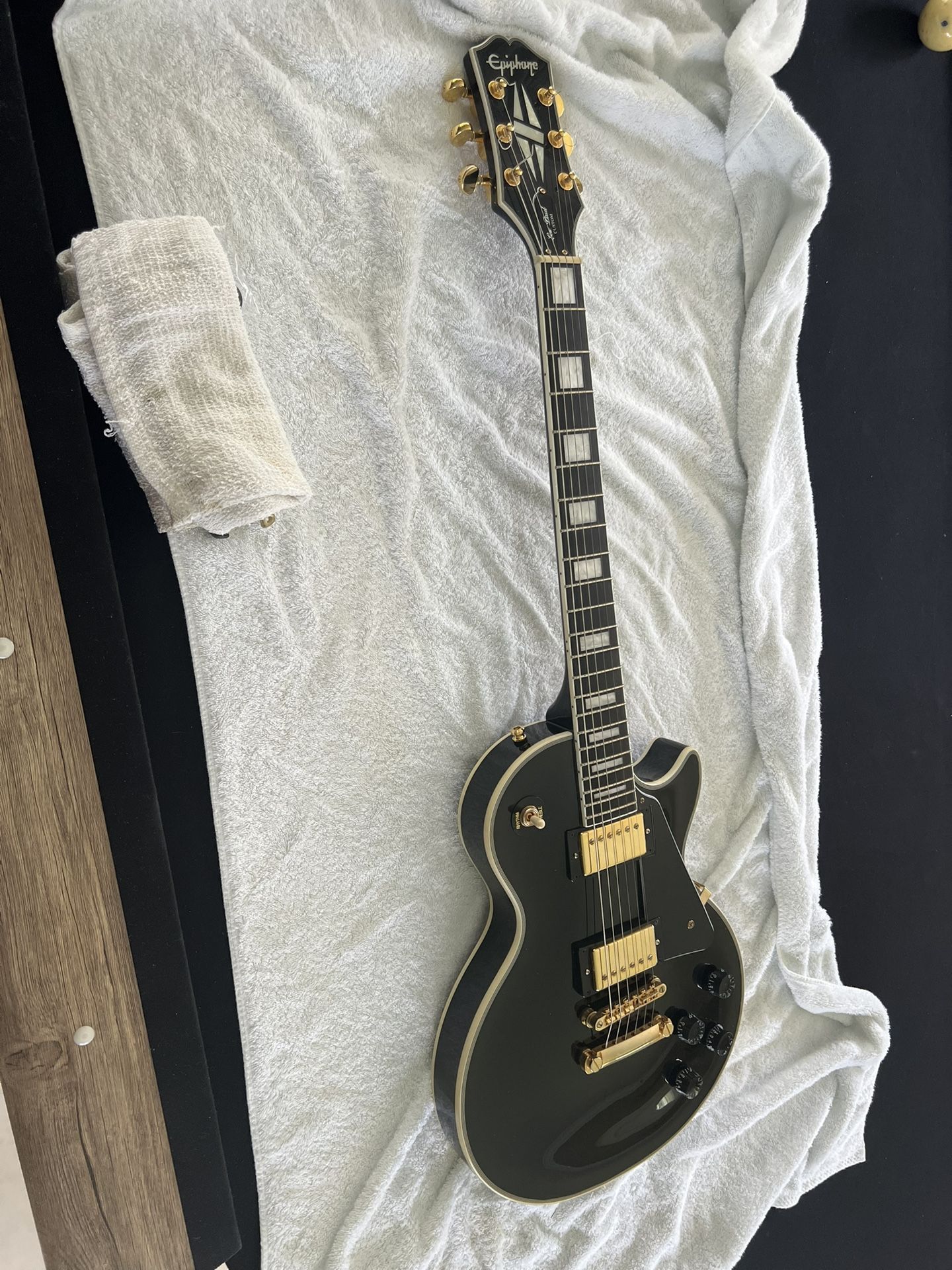 Epiphone Les Paul Custom