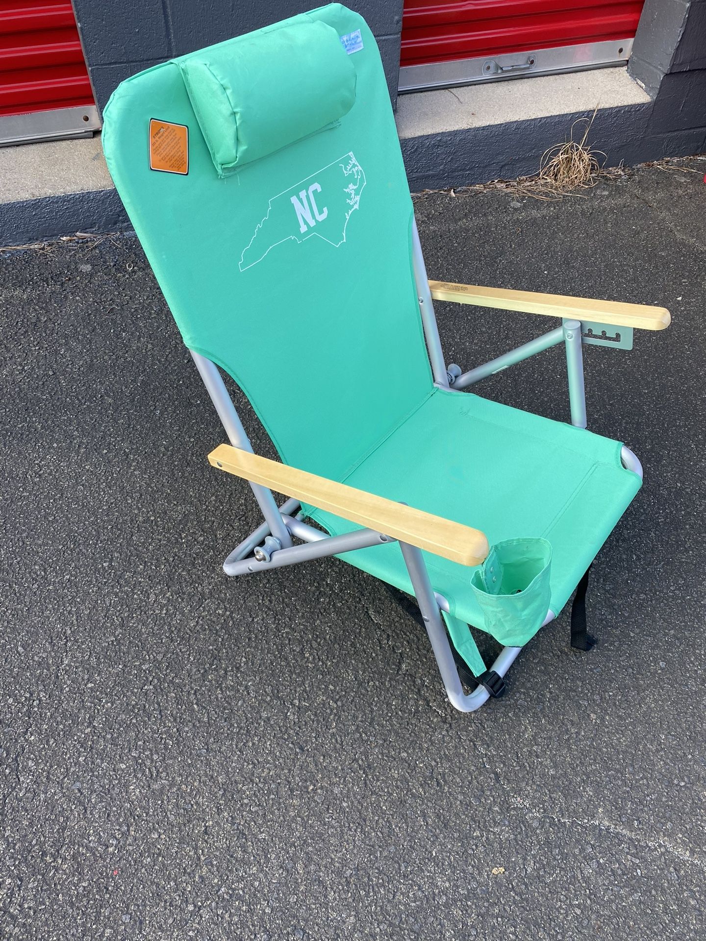 Like-new Deluxe Backpack Beach Chair