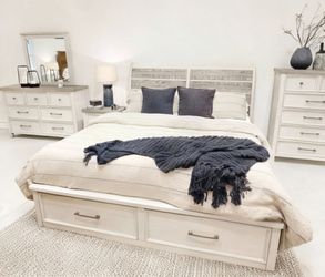 Queen Bedroom Set