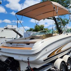 Sea Ray 210 Bowrider Signature 