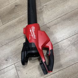 Blower de 2 baterías Milwaukee