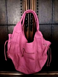 Fushia Faux Leather Purse 👛