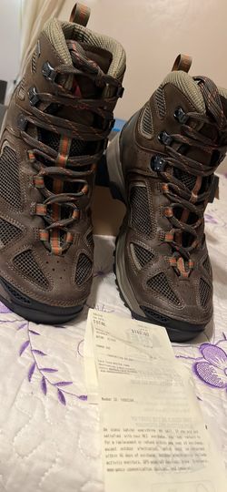 Botas De Hombre Para Senderismo#11.5 usado una vez están en excelente condición