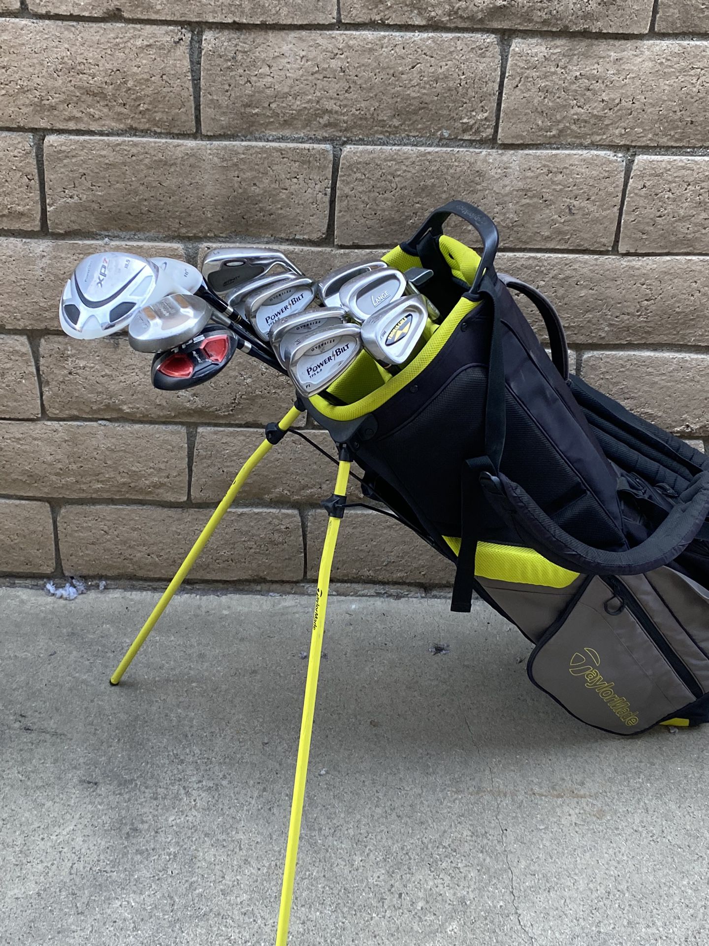 Golf Clubs for a Tall Player