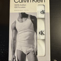 5 pack of Calvin Klein Tank tops (2XL)