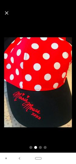 Minnie red an pink ears. Rose gold oían silver for all occasion are $20 each an. Hats. With white polka dots an red $25 all wallet are $40 each