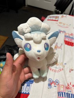 Pokemon Center Alolan Vulpix Plush