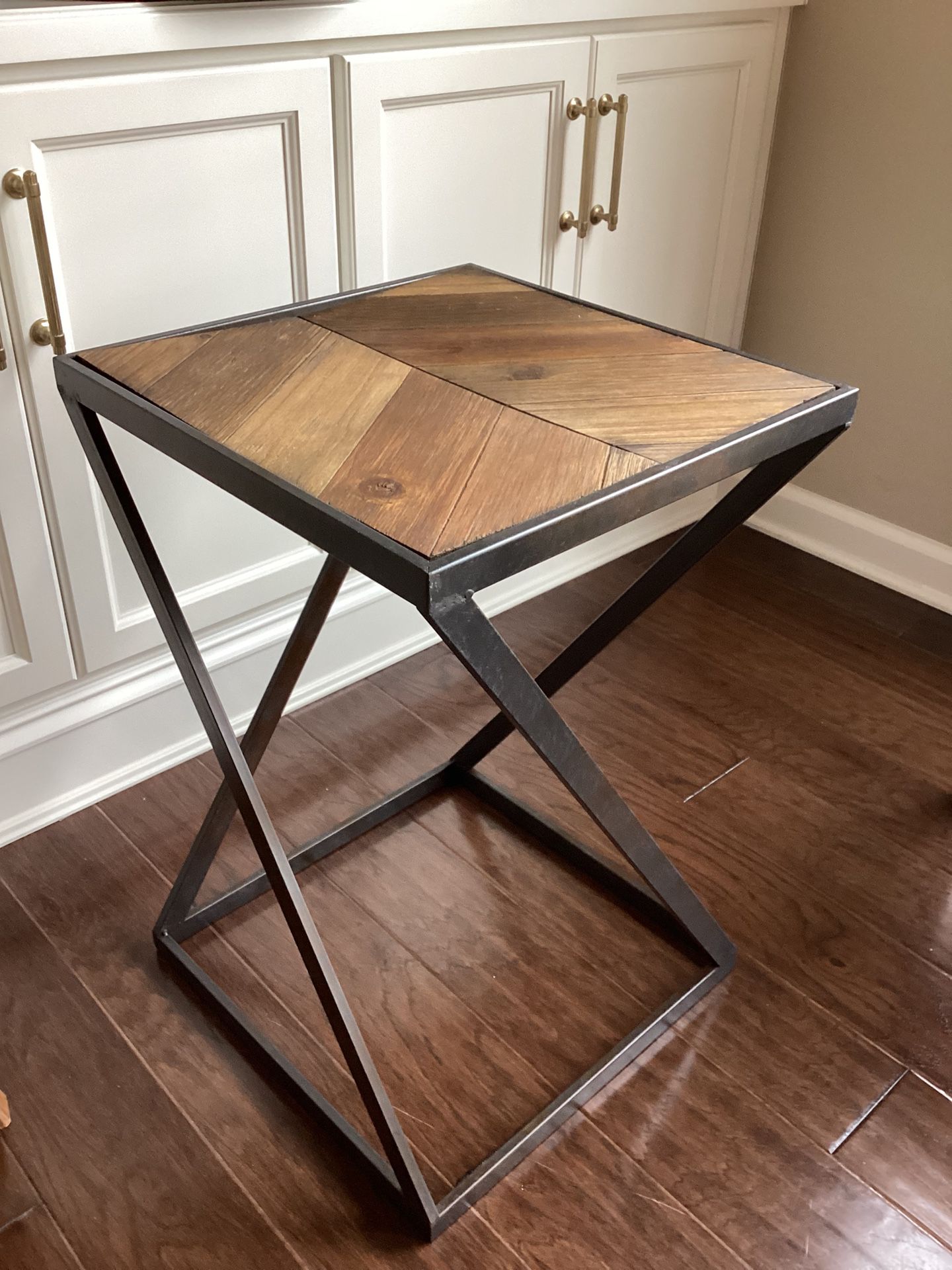 Metal & herringbone pattern wood top table (15.5”x23.5”T) slightly weathered, & wood is a little lower on one side - see last photo)
