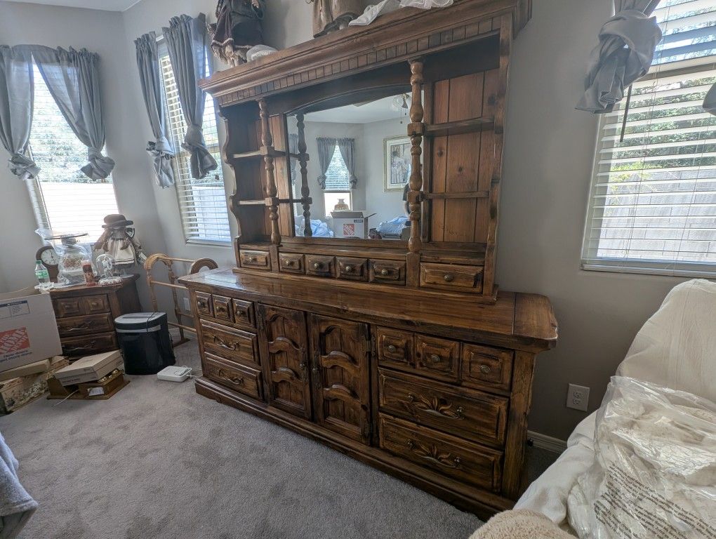 6 Piece Bedroom Set