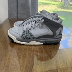 Air Jordan Youth Size 4