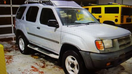 2001 Nissan Xterra 4dr XE V6 4WD SUV