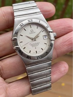 OMEGA, Constellation AUTO! Mens 36mm. Pics on 7 inch wrist .