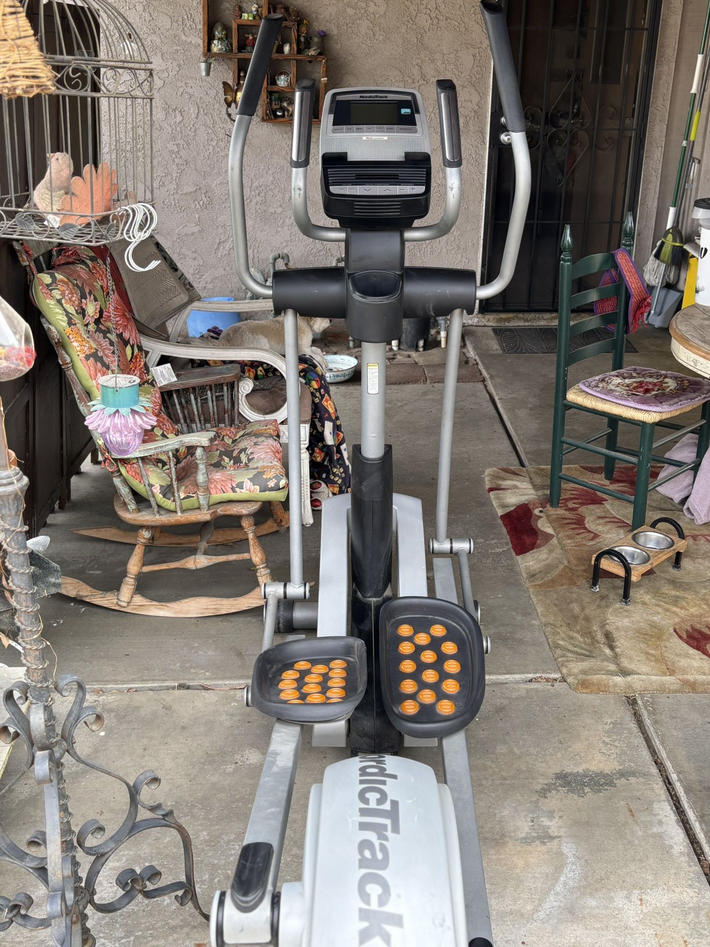 NordicTrack SpaceSaver SE 7.1 elliptical