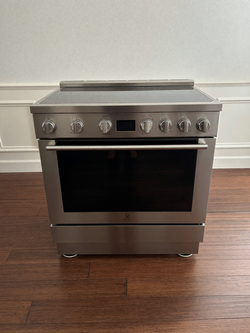 Electrolux Stainless Steel Induction Range with Oven in like new condition