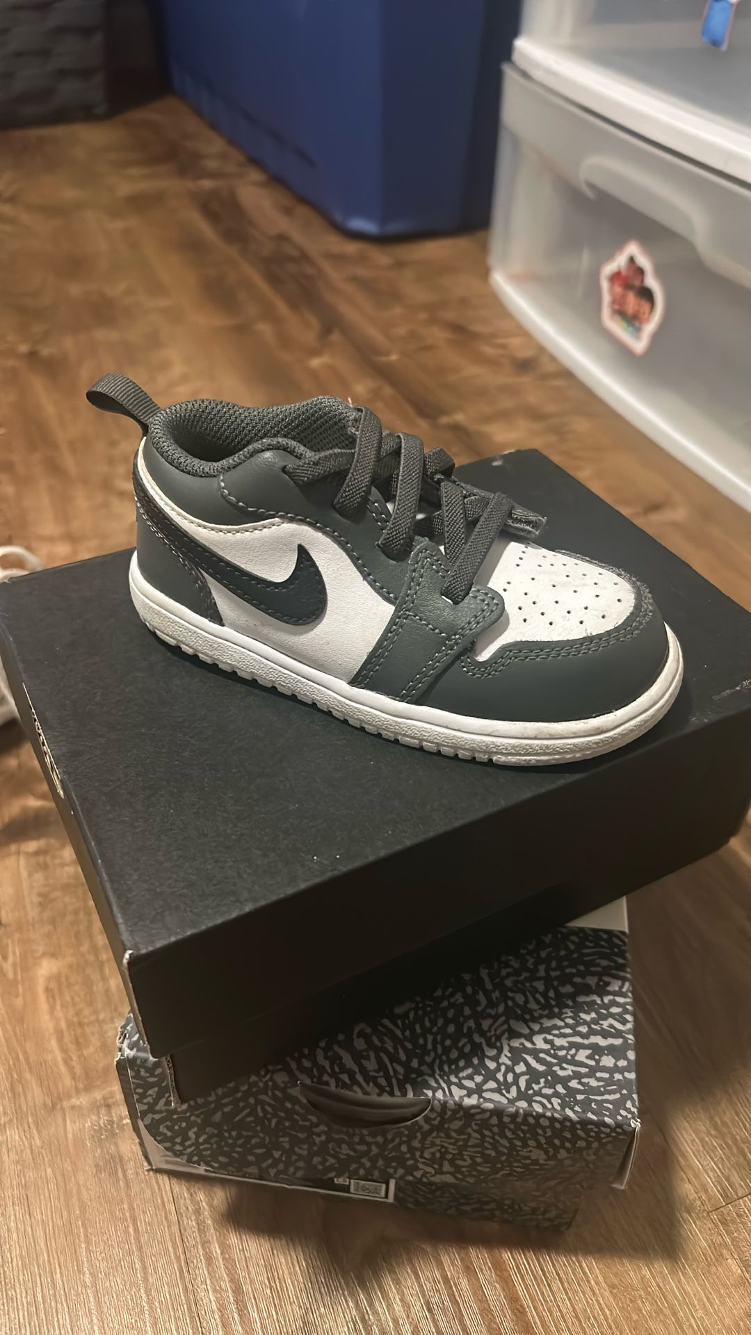 Low Top 1s